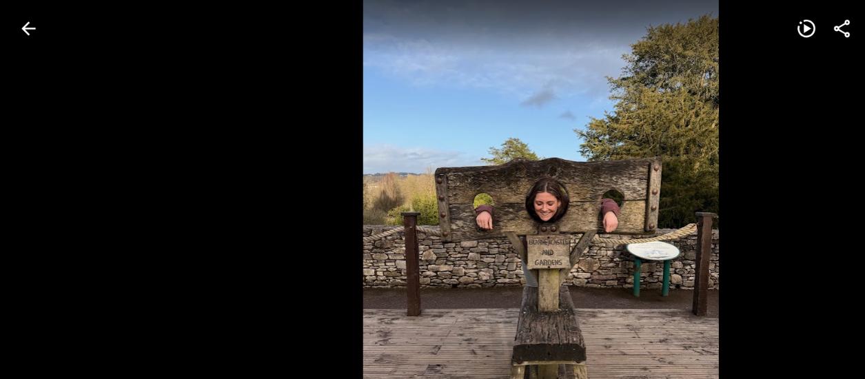 Blarney Castle stocks photo op